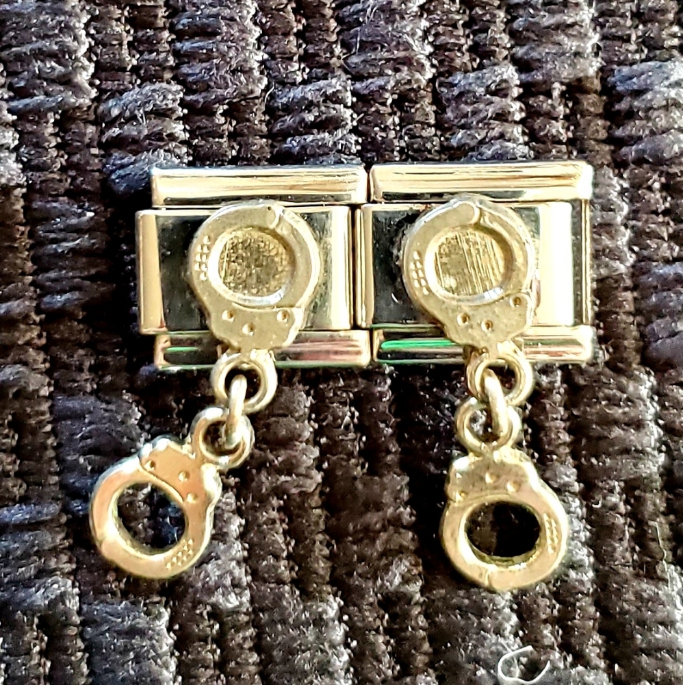 🛍BOGO 50% OFF❗NWOT🚔 Custom Made Handcuff Italian Charm